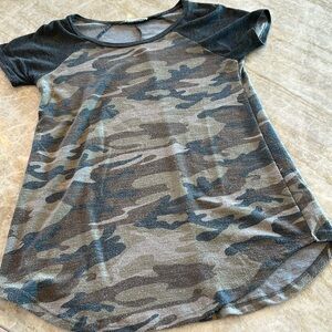 Camo top